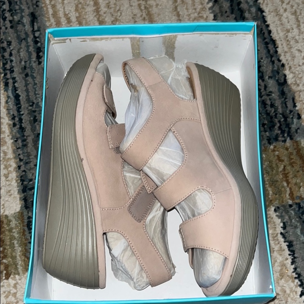 Clarks sandals